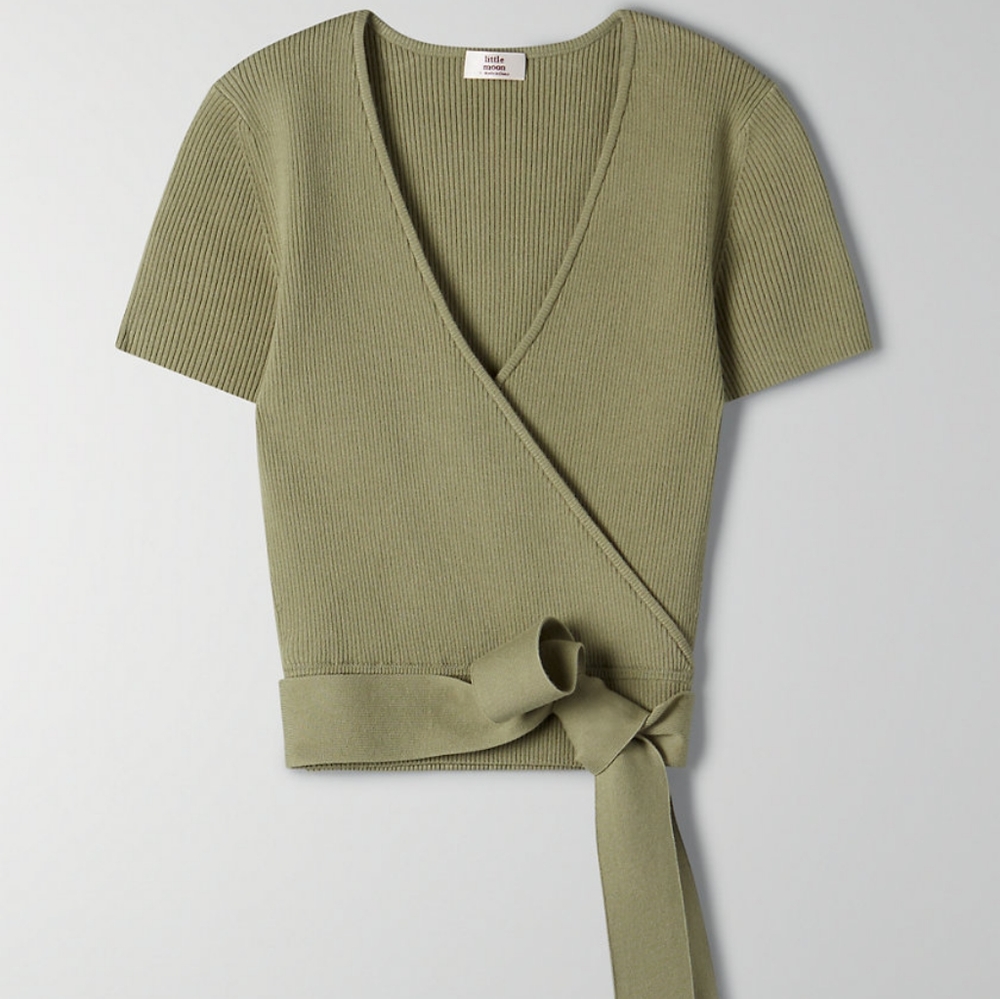 Aritzia Wilfred Little Moon Prunella Shirt